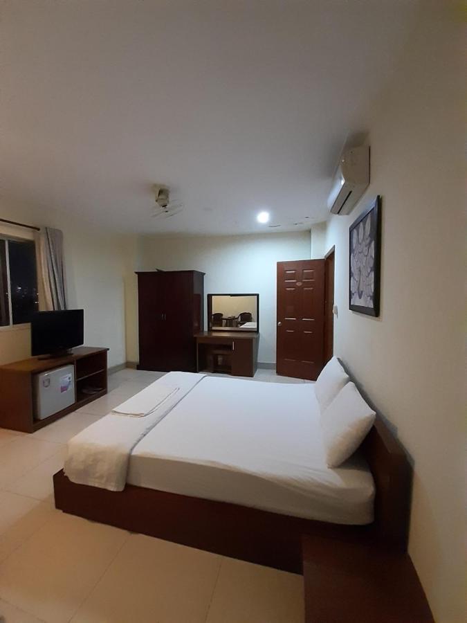 The Six Hotel-Hoang Long Son 3 Ho Chi Minh City Exterior photo